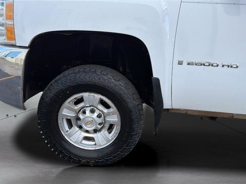 Used 2008 Chevrolet Silverado 2500 LTZ w/ Safety Package AWD/4WD image 29