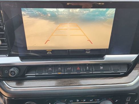 Used 2023 Chevrolet Silverado 1500 LT image 17