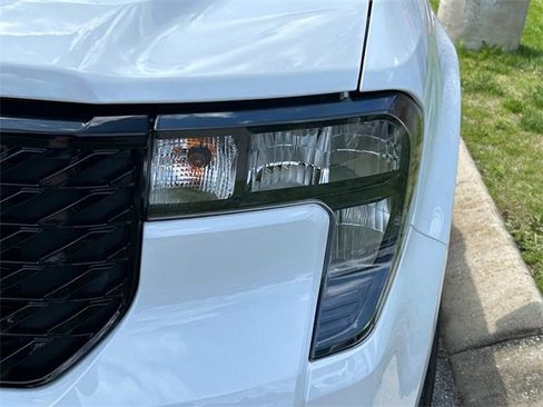 New 2025 Ford Maverick XLT w/ Black Appearance Package image 9