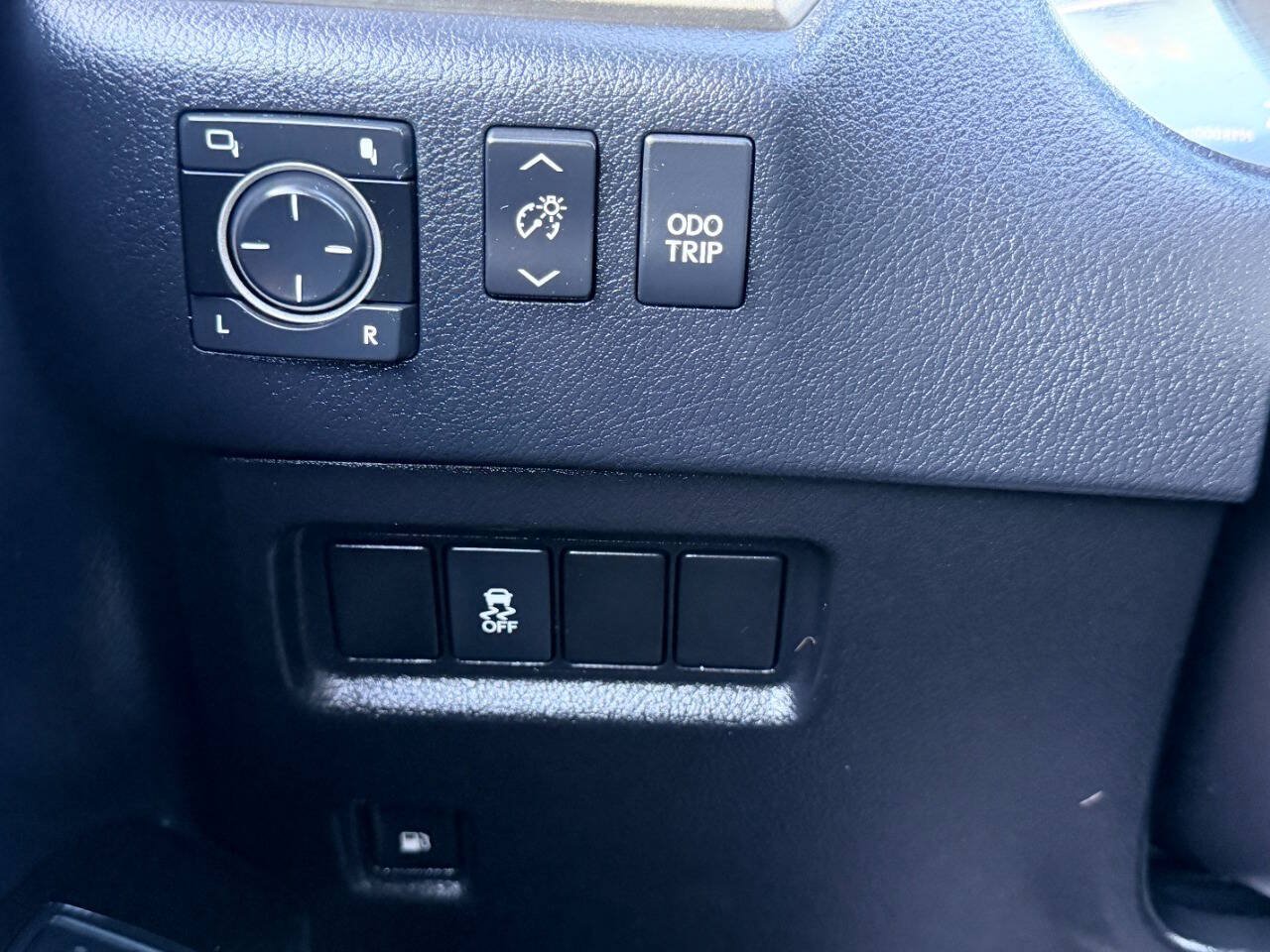 Used 2014 Lexus GX 460 AWD/4WD image 38
