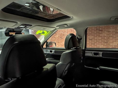 Used 2024 Hyundai Santa Fe XRT image 17