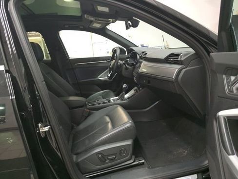 Used 2023 Audi Q3 2.0T Premium image 9