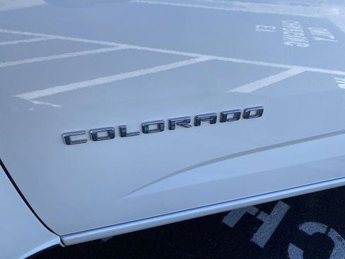 Used 2022 Chevrolet Colorado LT w/ LT Convenience Package image 31