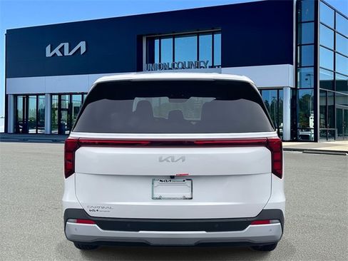 New 2026 Kia Carnival image 11