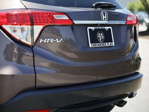Used 2022 Honda HR-V EX image 9