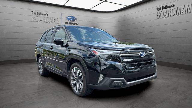 Used 2025 Subaru Forester Touring AWD/4WD image 2