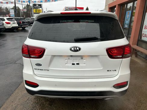 Used 2020 Kia Sorento EX image 4