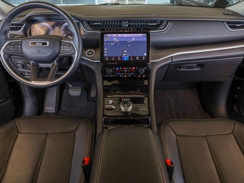 Used 2022 Jeep Grand Cherokee L Limited w/ Luxury Tech Group II image 48