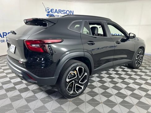 Used 2024 Chevrolet Trax RS w/ Driver Confidence Package FWD image 8