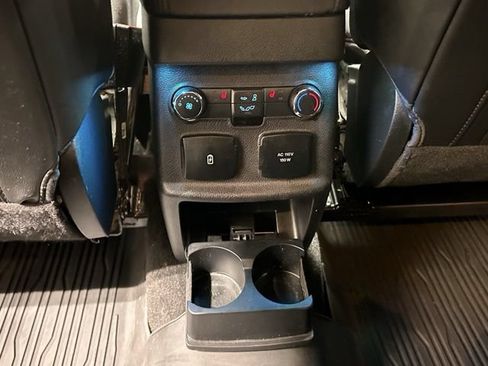 Used 2018 Ford Explorer Limited w/ Equipment Group 301A AWD/4WD image 38