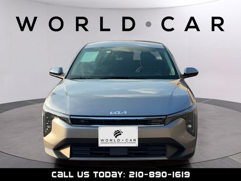 Used 2025 Kia K4 EX FWD image 3