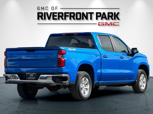 Used 2025 Chevrolet Silverado 1500 LT AWD/4WD image 3