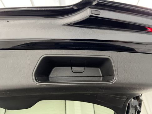 Used 2025 Chevrolet Blazer LT FWD image 36