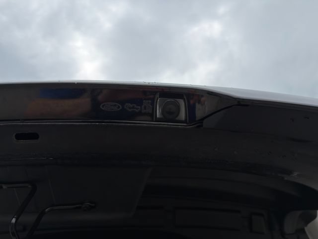 Used 2022 Ford F150 Lightning Platinum AWD/4WD image 19