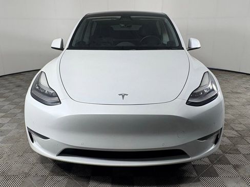 Used 2021 Tesla Model Y Long Range image 8