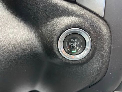 Used 2022 Chevrolet Silverado 2500 LT w/ Convenience Package AWD/4WD image 31