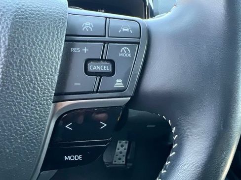 Used 2025 Toyota Camry SE w/ Convenience Package FWD image 23