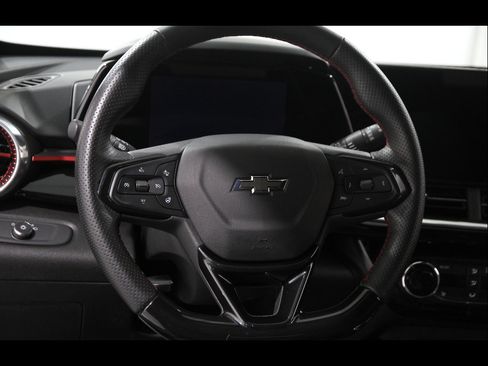 Used 2024 Chevrolet Trax RS w/ Driver Confidence Package FWD image 7