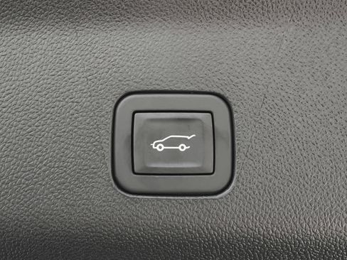 Used 2026 GMC Yukon XL Denali w/ Sun & Power Step Package AWD/4WD image 51