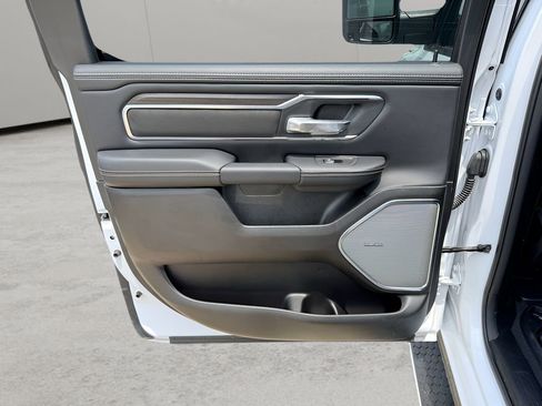 Used 2025 RAM 1500 Laramie AWD/4WD image 20