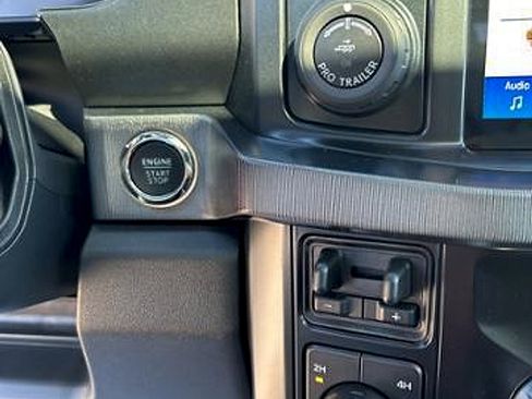 New 2025 Ford F350 Platinum image 23