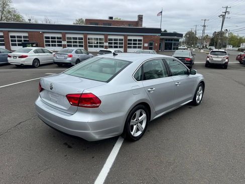 Used 2013 Volkswagen Passat 2.5 SE FWD image 5