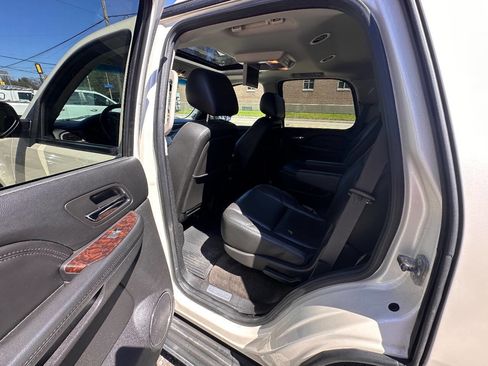 Used 2013 GMC Yukon Denali image 13