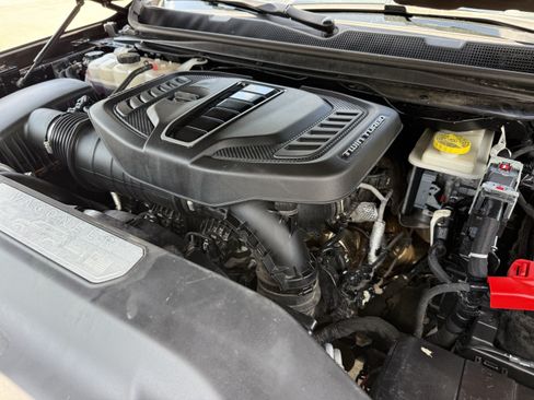 Used 2024 Jeep Grand Wagoneer L 4WD image 34