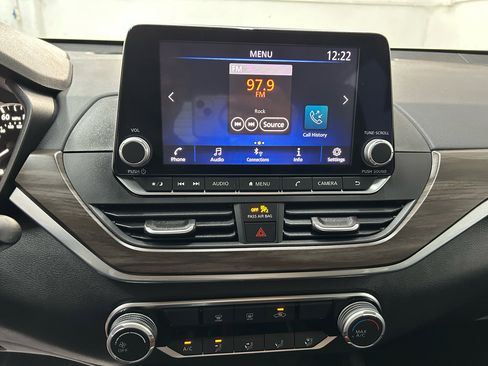 Used 2023 Nissan Altima 2.5 SV image 36