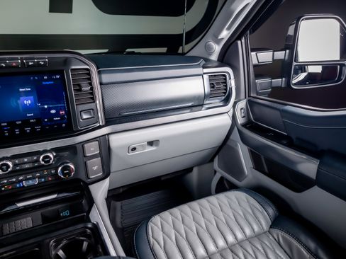 Used 2024 Ford F250 Limited w/ FX4 Off-Road Package AWD/4WD image 8