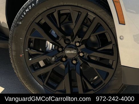 New 2026 GMC Yukon Elevation w/ Elevation Premium Package AWD/4WD image 9