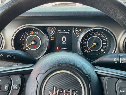 Used 2018 Jeep Wrangler Unlimited Sport AWD/4WD image 12