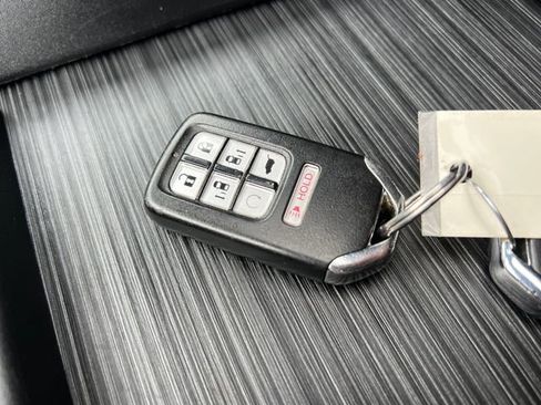 Used 2021 Honda Odyssey EX-L image 35