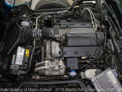 Used 1994 Chevrolet Corvette Coupe RWD image 20
