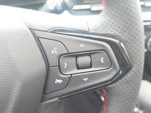 New 2026 Chevrolet Trax RS w/ Sunroof Package FWD image 21