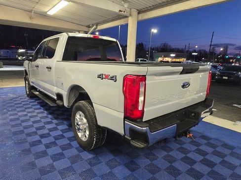 Used 2025 Ford F350 XLT image 5