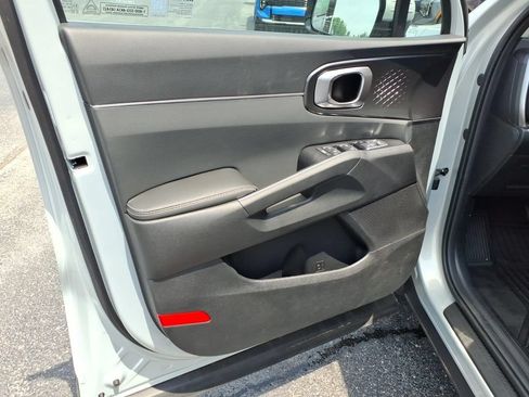 New 2026 Kia Sorento LX FWD image 12
