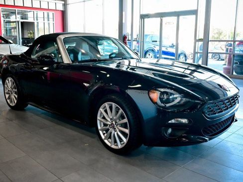 Used 2019 FIAT 124 Spider Lusso w/ Convenience Group image 5