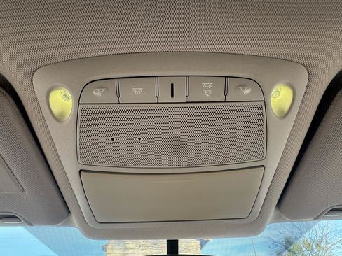 Used 2018 Nissan Rogue SV FWD image 43