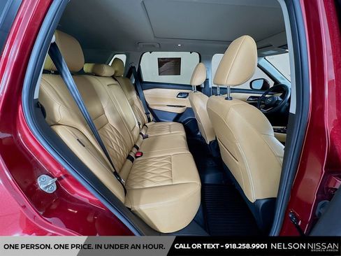 Used 2023 Nissan Rogue Platinum w/ Platinum Premium Package AWD/4WD image 29