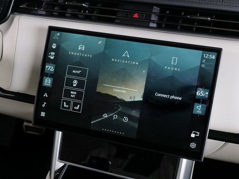 New 2026 Land Rover Range Rover SE AWD/4WD image 16