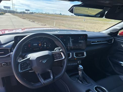 Used 2024 Ford Mustang GT Premium image 14