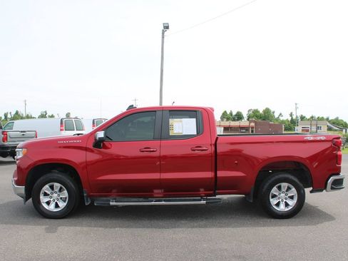 Used 2022 Chevrolet Silverado 1500 LT w/ Safety Package AWD/4WD image 6