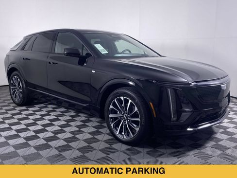 Certified 2024 Cadillac Lyriq Sport AWD/4WD image 20