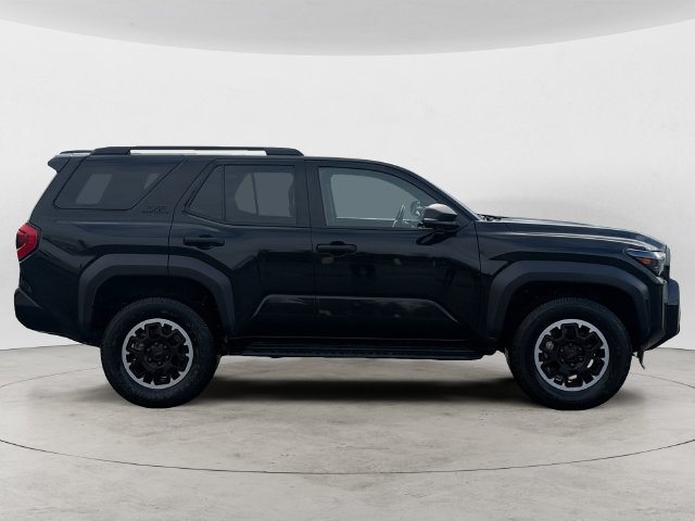 Used 2025 Toyota 4Runner TRD Off-Road Premium AWD/4WD image 4