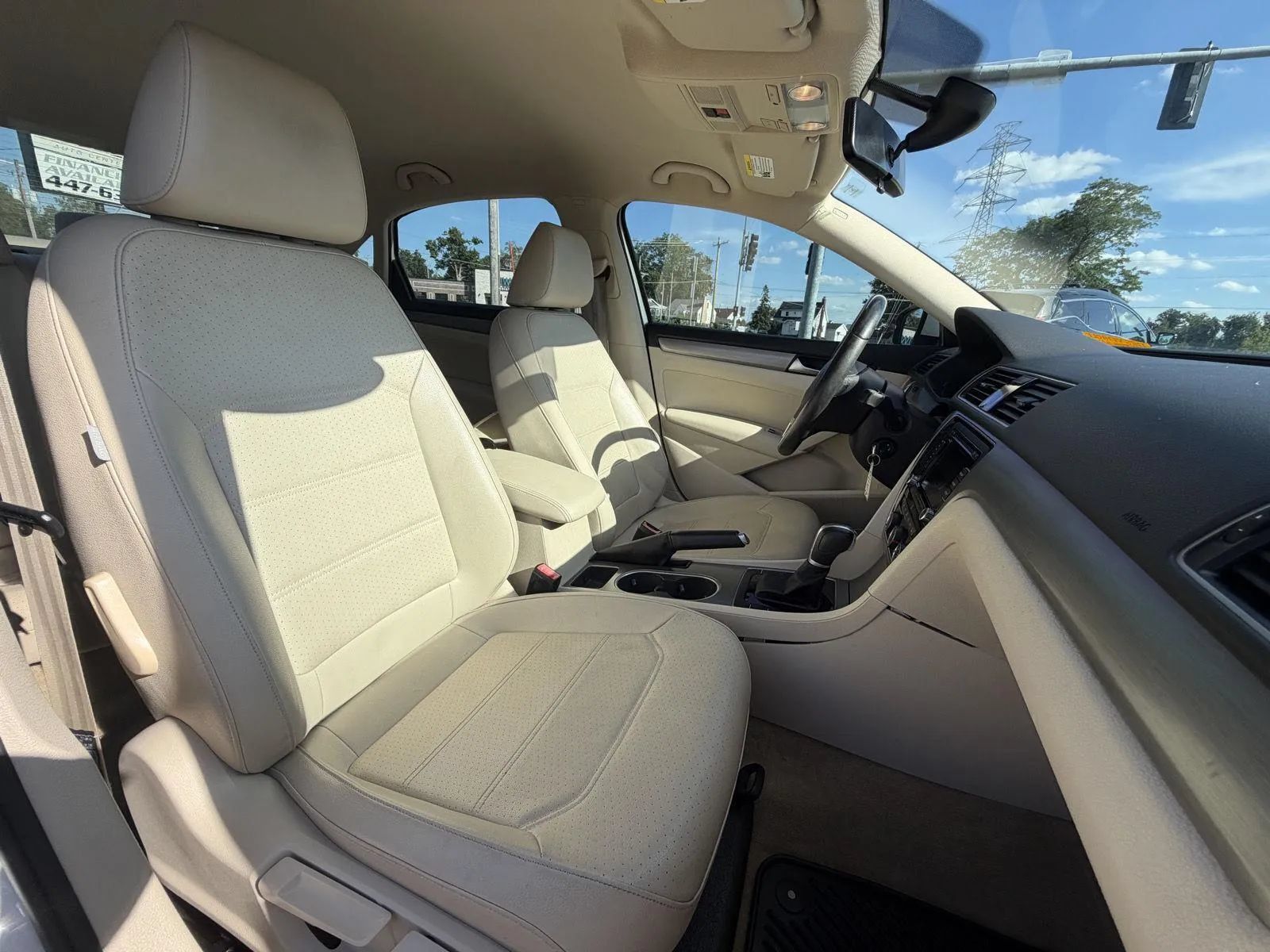 Used 2015 Volkswagen Passat 1.8T SE FWD image 15