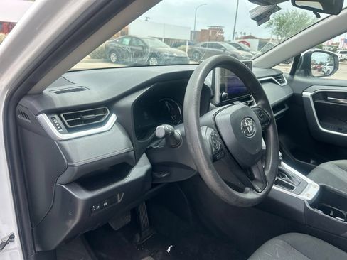 Used 2024 Toyota RAV4 XLE FWD image 6