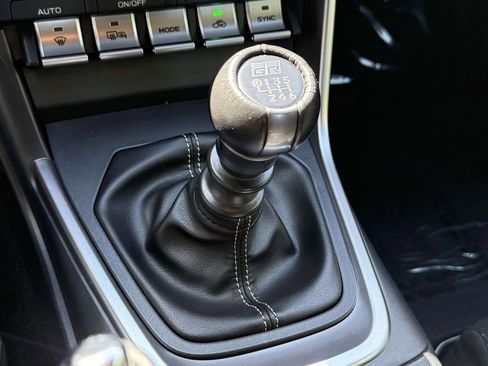 Used 2023 Toyota GR86 Premium w/ ALL Weather Mat Package (TMS) RWD image 18