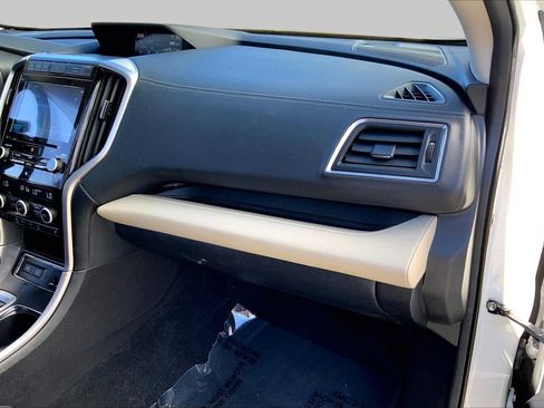 Used 2022 Subaru Ascent Limited w/ Technology Package AWD/4WD image 19