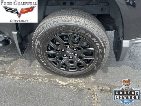 Used 2025 Chevrolet Colorado W/T w/ WT Custom Package AWD/4WD image 38